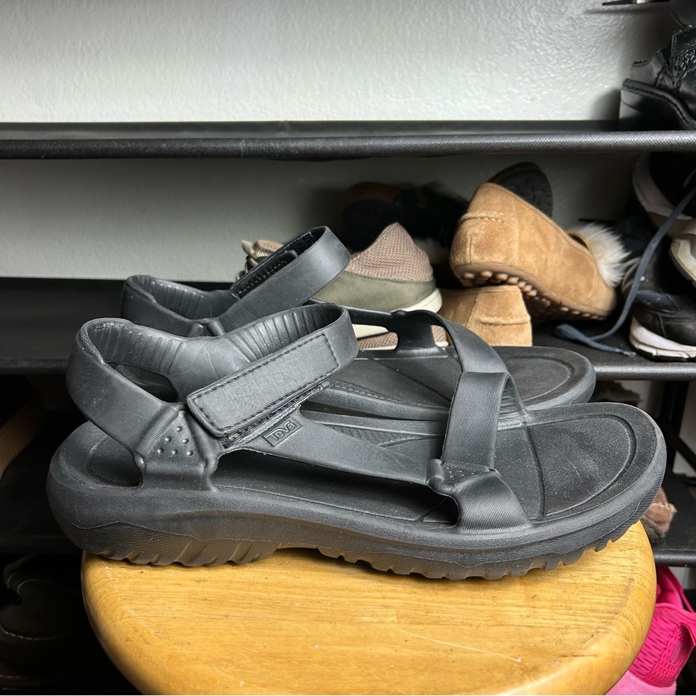 Teva hurricane drift Eva black sandals